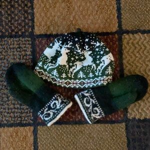 Wool beanie and matching mittens